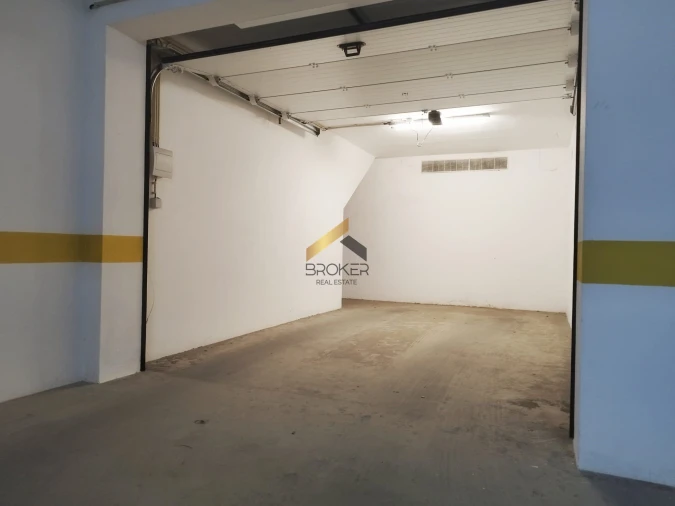 Apartamento T2 para Venda em Faro (Sé e São Pedro) Foto 49