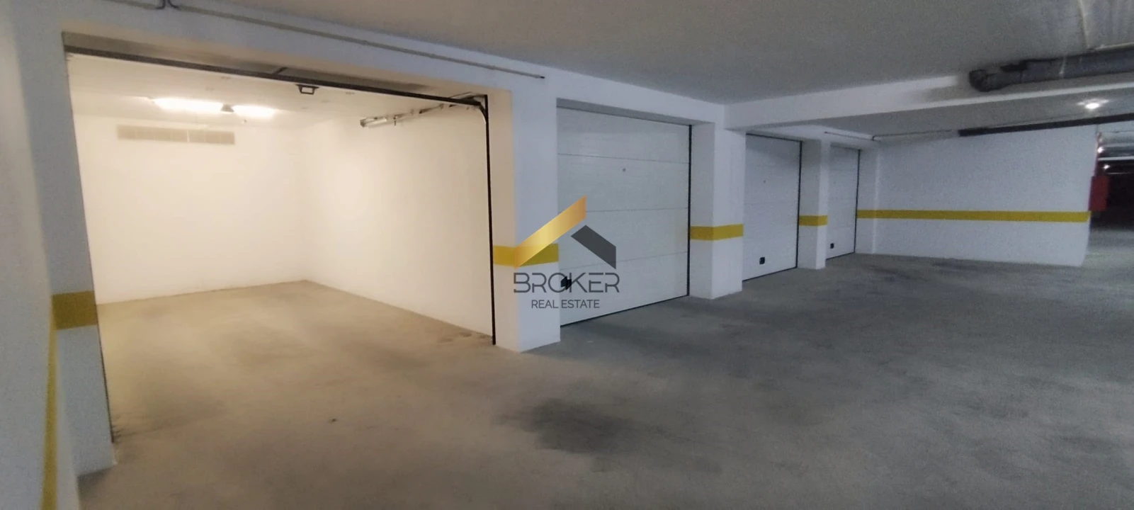 Apartamento T2 para Venda em Faro (Sé e São Pedro) Foto 50