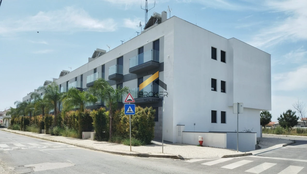 Apartamento T2 para Venda em Faro (Sé e São Pedro) Foto 39