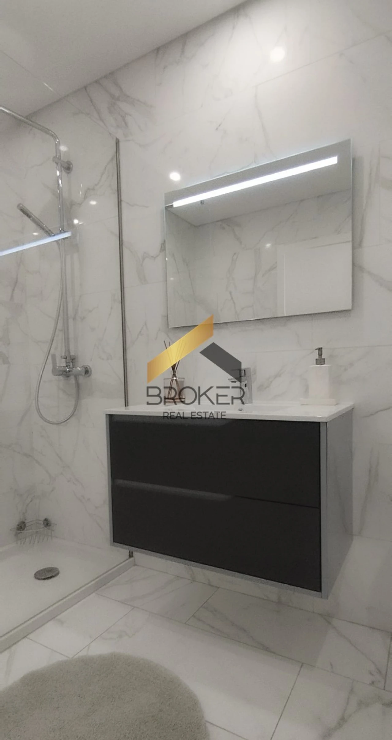 Apartamento T2 para Venda em Faro (Sé e São Pedro) Foto 24