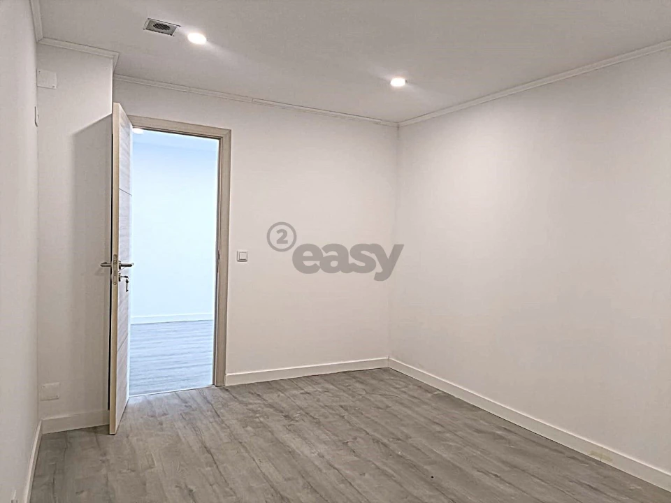 Apartamento T3 para Venda em Águas Livres Foto 14