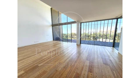 Apartamento T4 para Venda em Cascais e Estoril