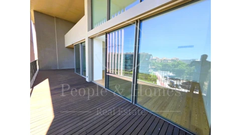 Apartamento T4 para Venda em Cascais e Estoril