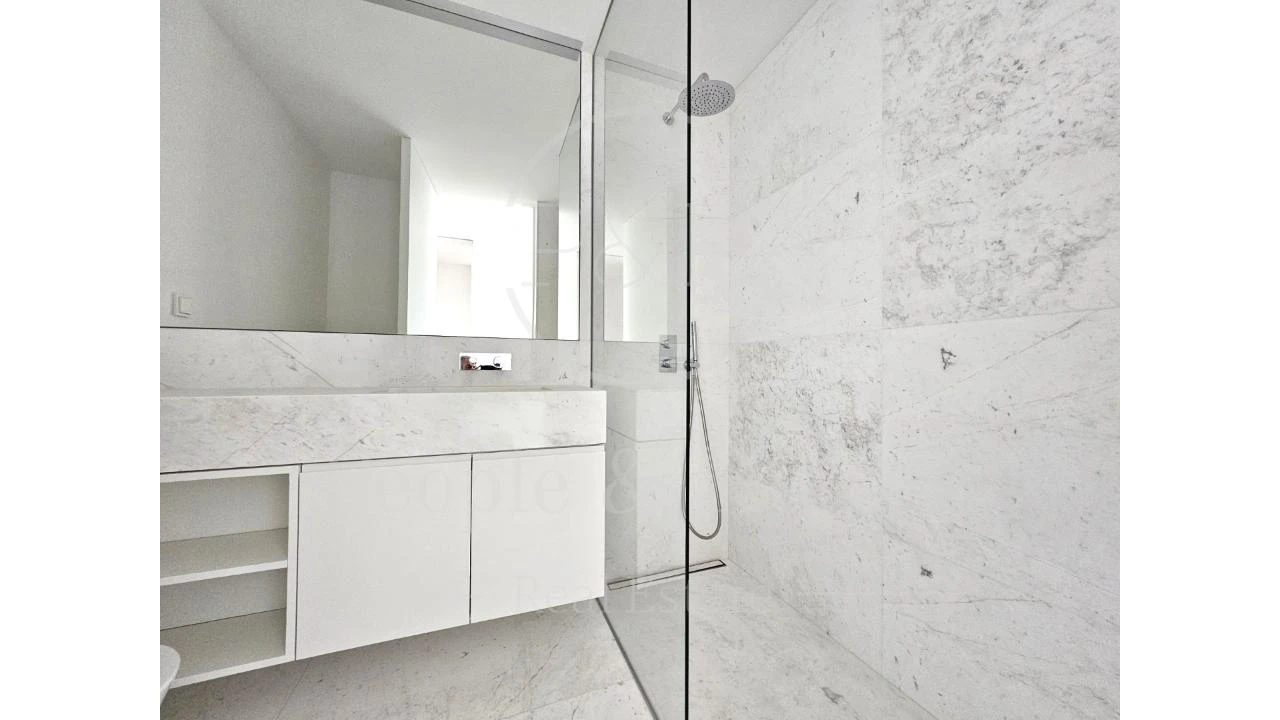 Apartamento T4 para Venda em Cascais e Estoril Foto 31