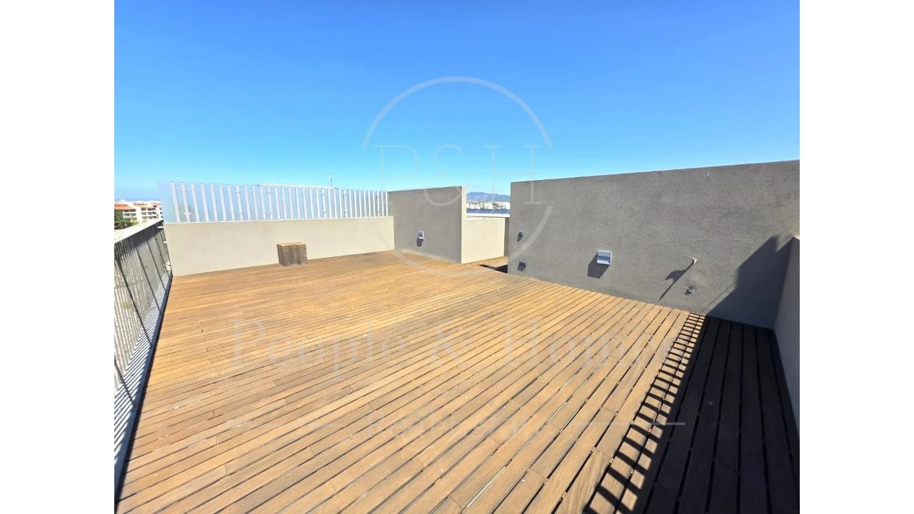 Apartamento T4 para Venda em Cascais e Estoril Foto 3