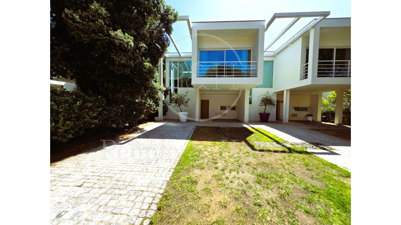 Moradia T2 para Venda em Cascais e Estoril Foto 2