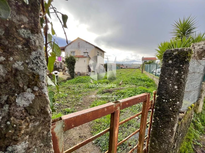 Terreno para Venda em Paços Foto 3