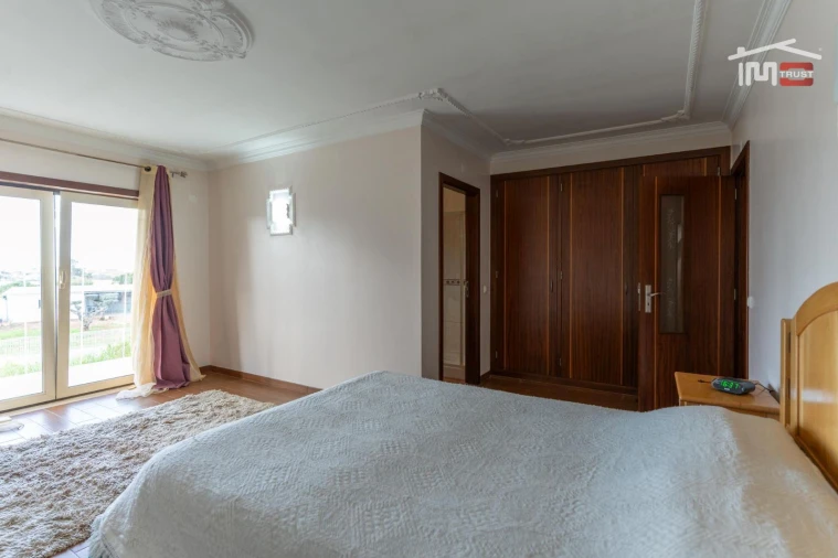 Moradia T4 para Venda em Santa Catarina da Serra e Chainça Foto 18