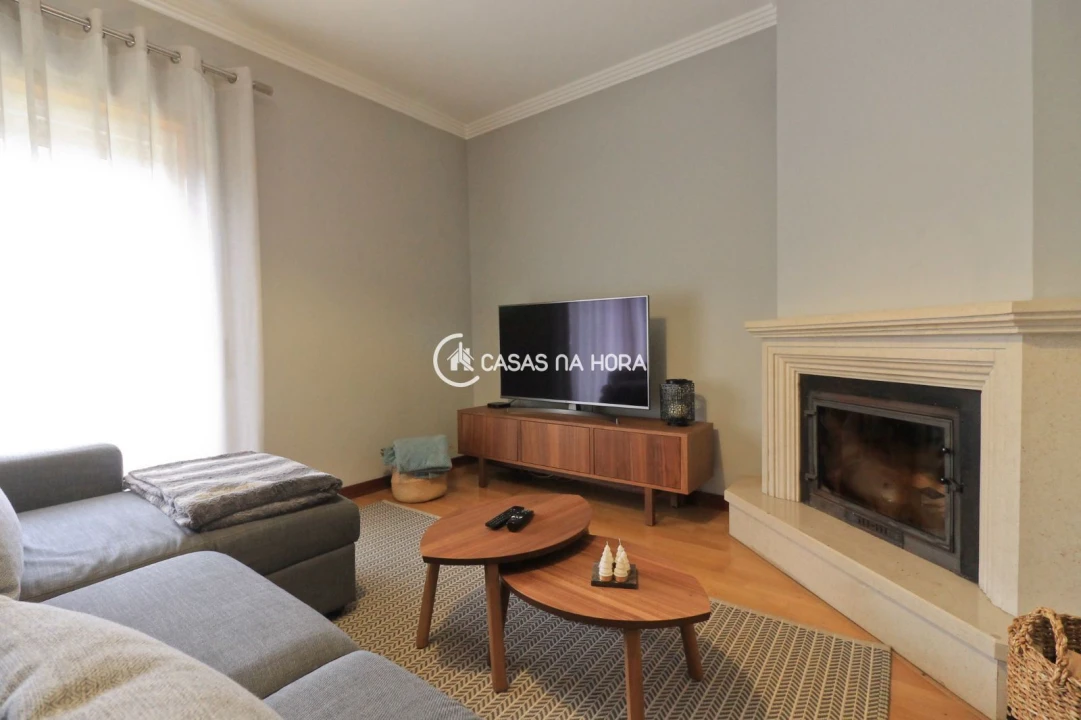 Apartamento T1 para Arrendamento em Castêlo da Maia Foto 5
