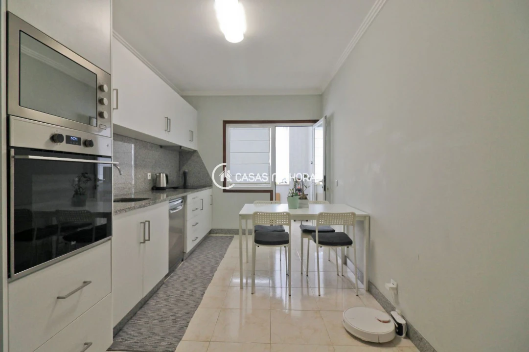 Apartamento T1 para Arrendamento em Castêlo da Maia Foto 10