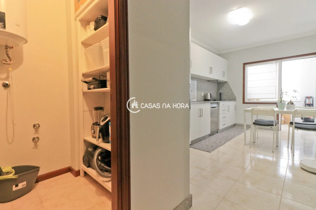 Apartamento T1 para Arrendamento em Castêlo da Maia Foto 11