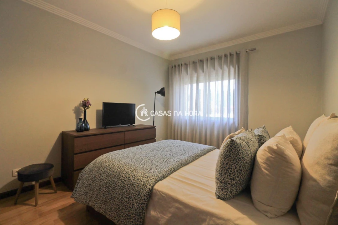 Apartamento T1 para Arrendamento em Castêlo da Maia Foto 13