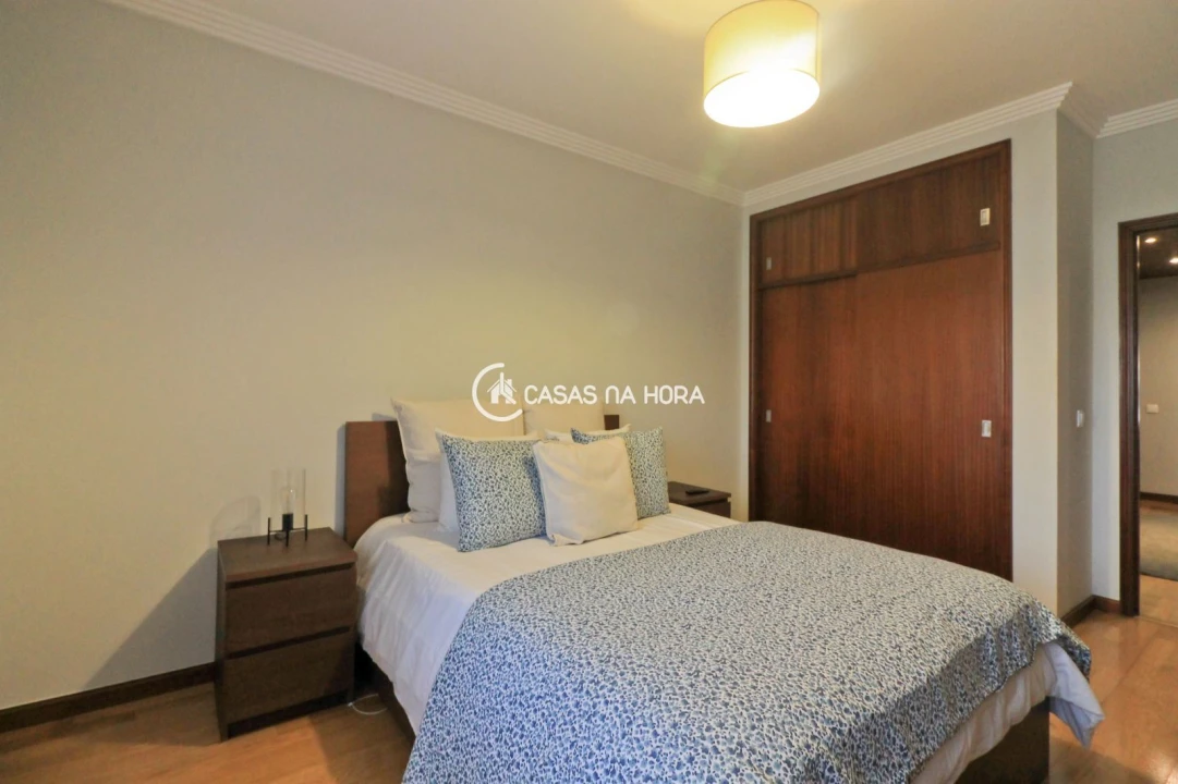 Apartamento T1 para Arrendamento em Castêlo da Maia Foto 14