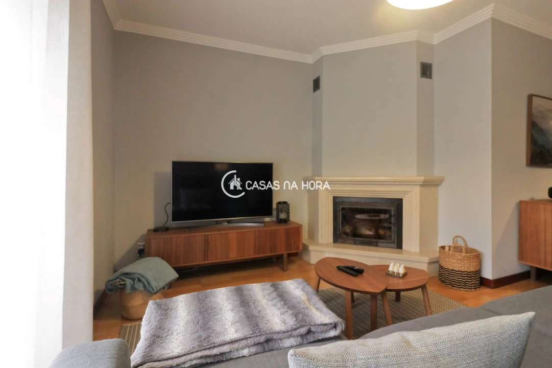 Apartamento T1 para Arrendamento em Castêlo da Maia Foto 17