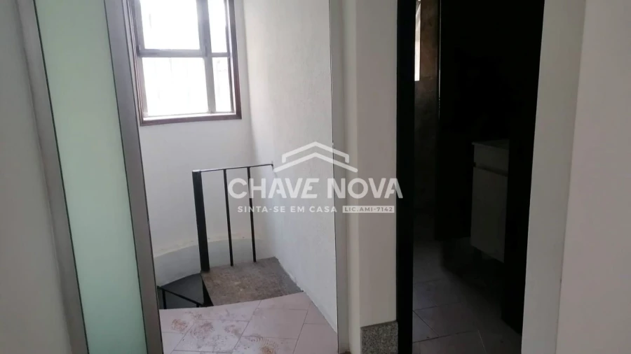 Negócio para Arrendamento em Fânzeres e São Pedro da Cova Foto 18