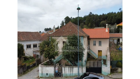 Moradia T3 para Venda em Figueiró dos Vinhos e Bairradas
