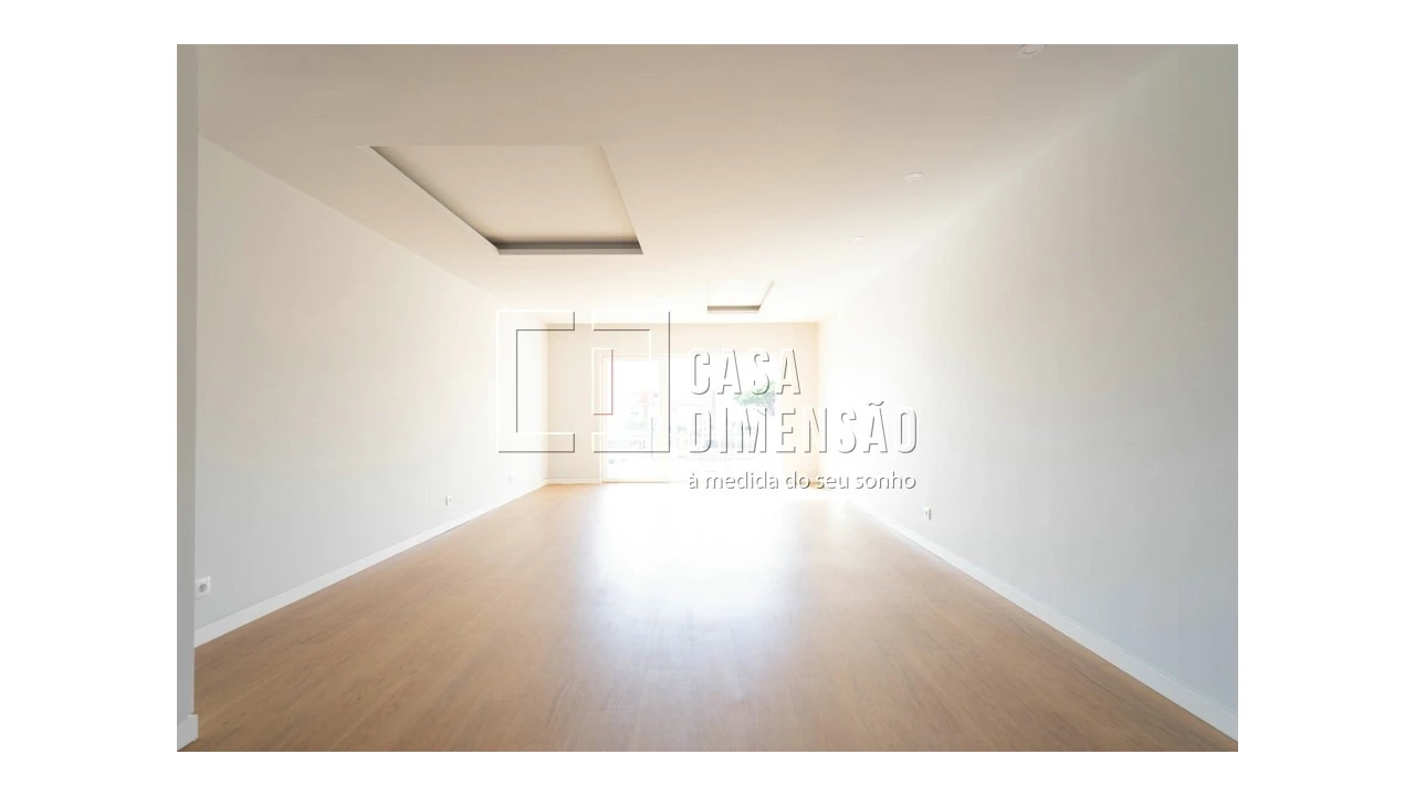Apartamento T1 para Venda em Carcavelos e Parede Foto 6
