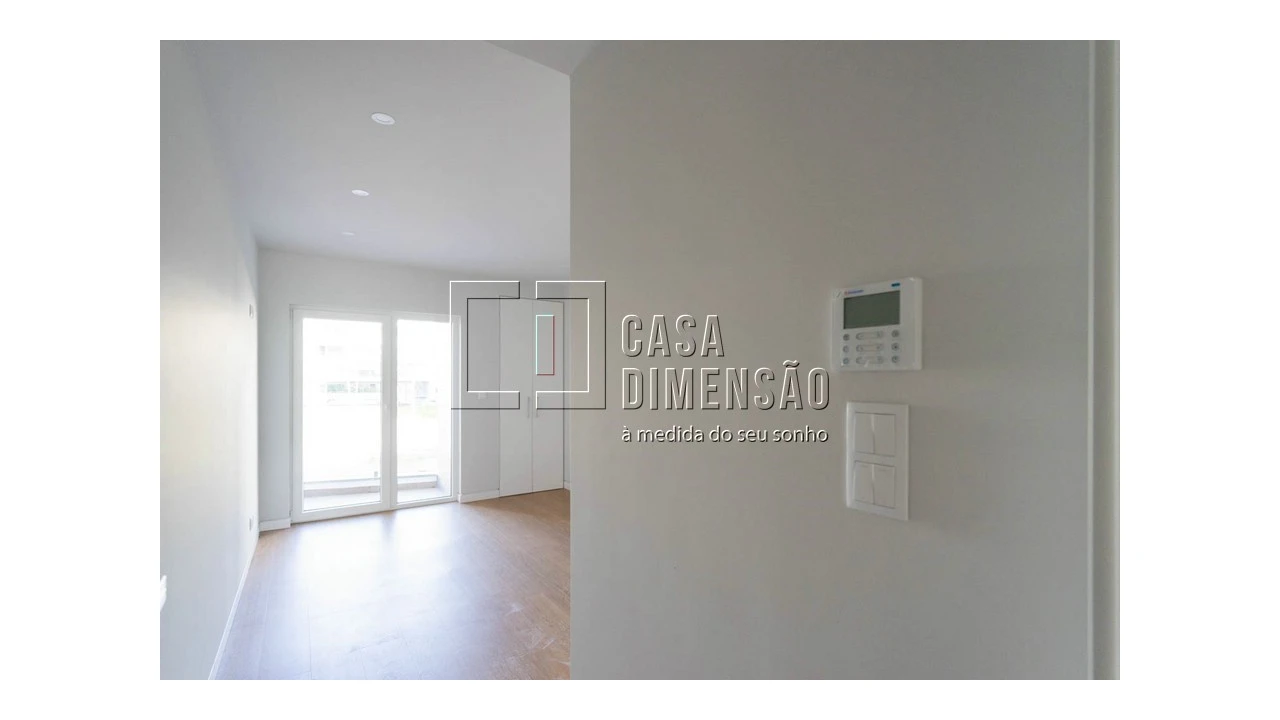 Apartamento T1 para Venda em Carcavelos e Parede Foto 28