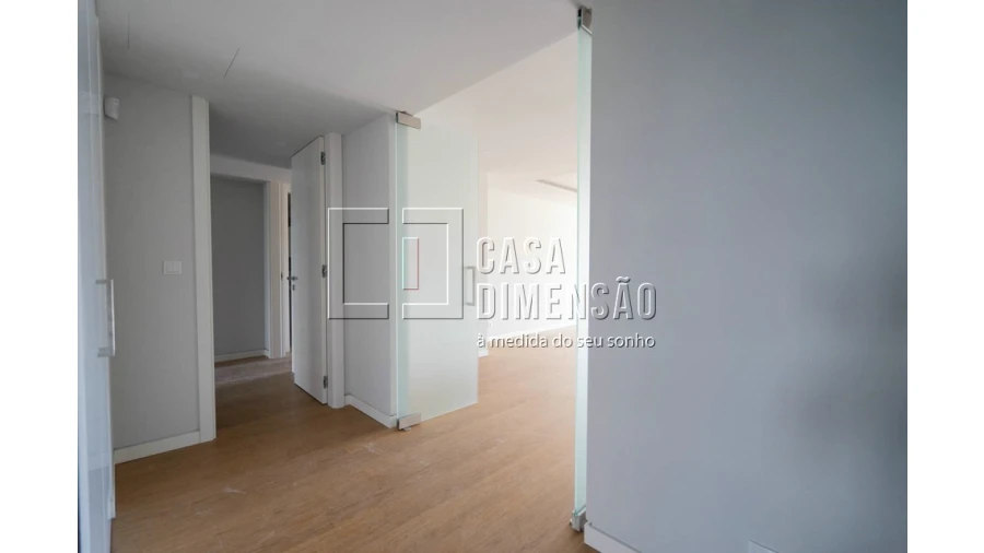 Apartamento T1 para Venda em Carcavelos e Parede Foto 4