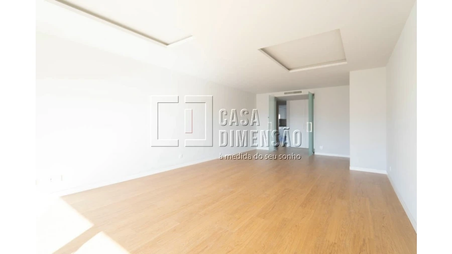 Apartamento T1 para Venda em Carcavelos e Parede Foto 9