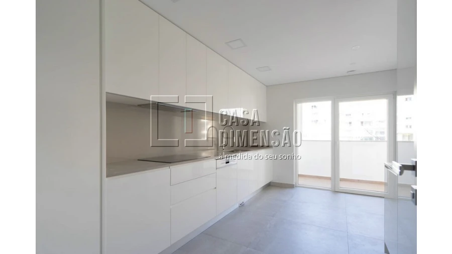 Apartamento T1 para Venda em Carcavelos e Parede Foto 16