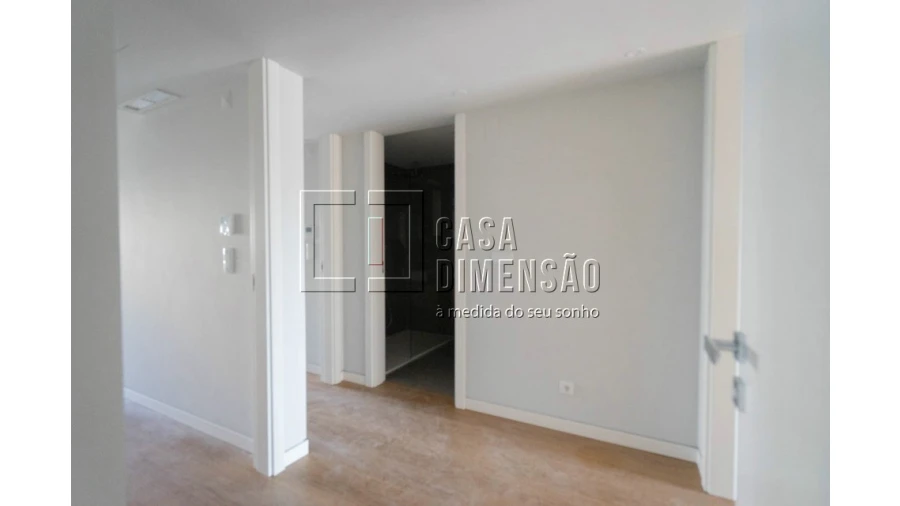 Apartamento T1 para Venda em Carcavelos e Parede Foto 24