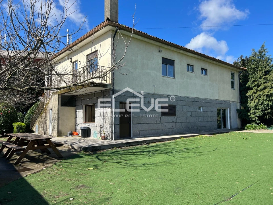 Moradia T6 para Venda em Joane Foto 1