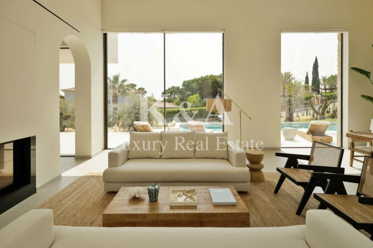 Moradia T4 para Venda em Almancil Foto 7