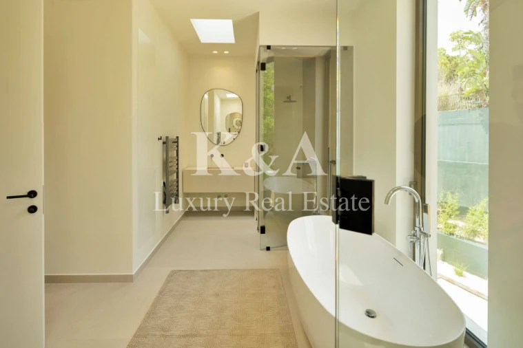 Moradia T4 para Venda em Almancil Foto 13