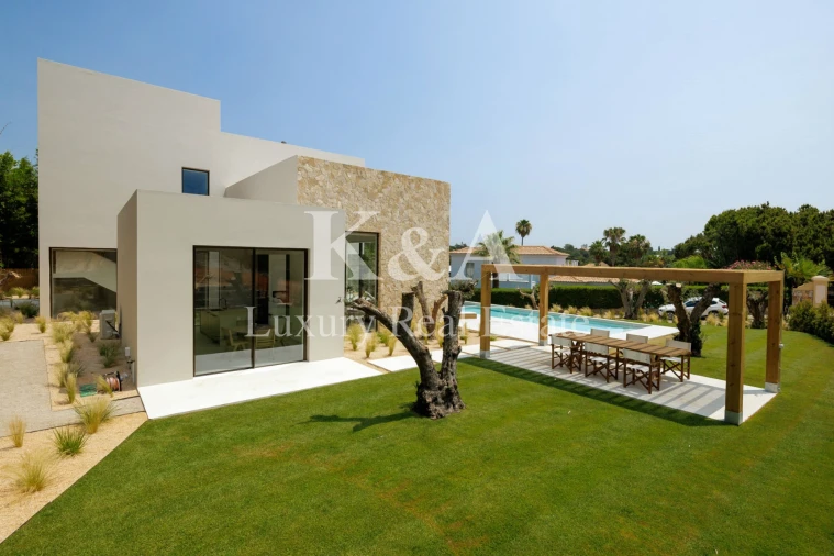 Moradia T4 para Venda em Almancil Foto 19