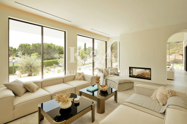 Moradia T4 para Venda em Almancil Foto 8