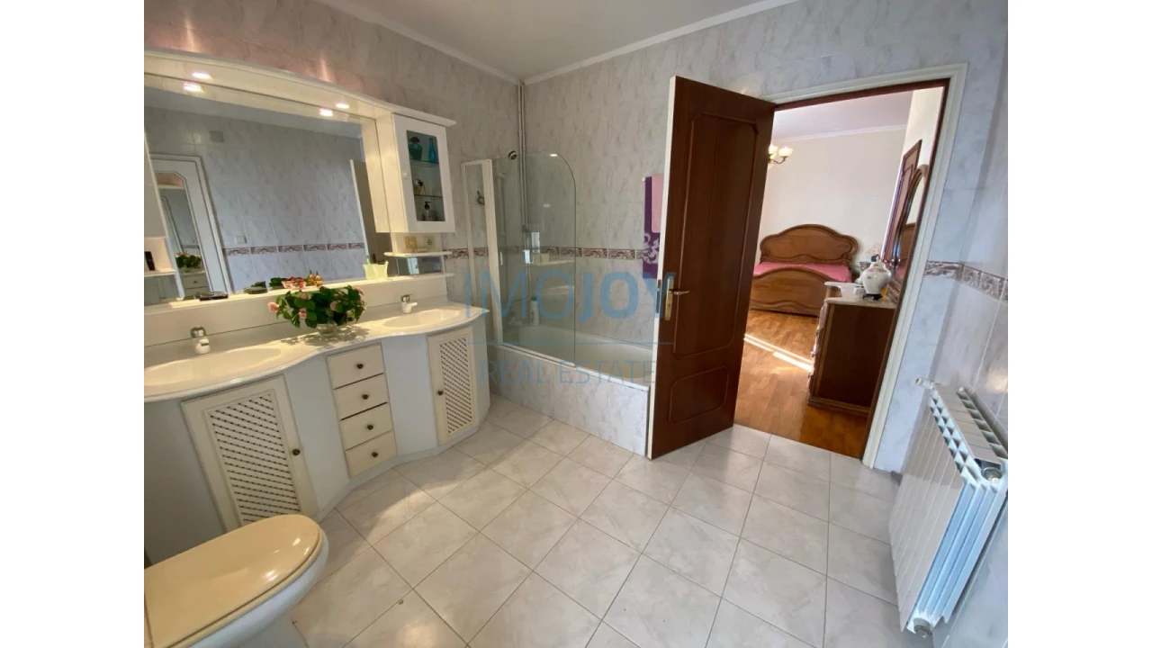 Quinta T9 para Venda em Carreira e Refojos de Riba de Ave Foto 51