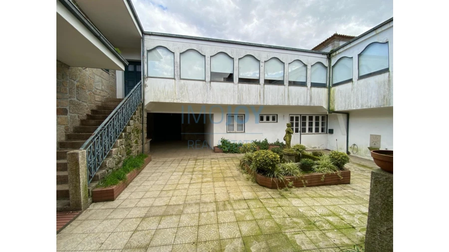 Quinta T9 para Venda em Carreira e Refojos de Riba de Ave Foto 22