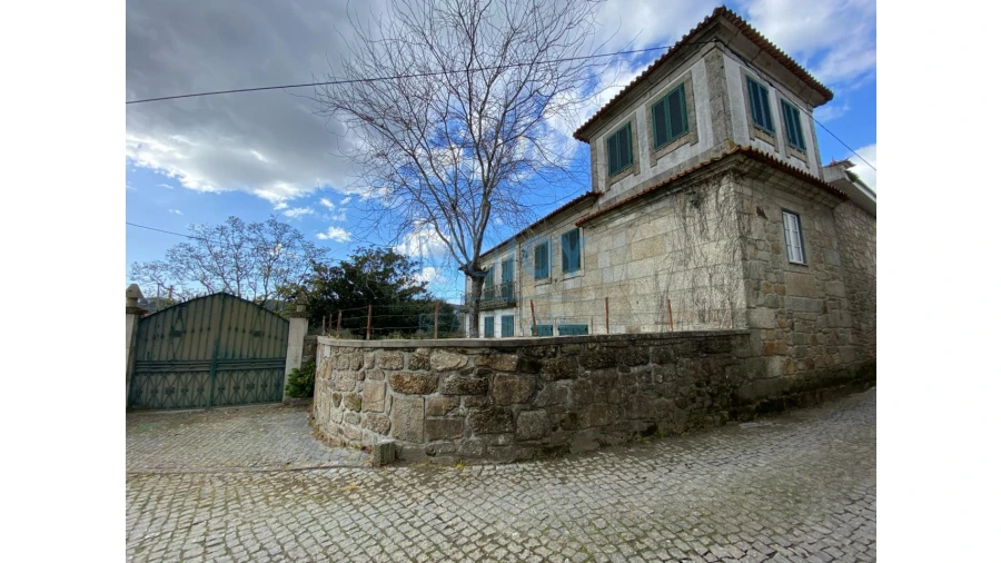 Quinta T9 para Venda em Carreira e Refojos de Riba de Ave Foto 79