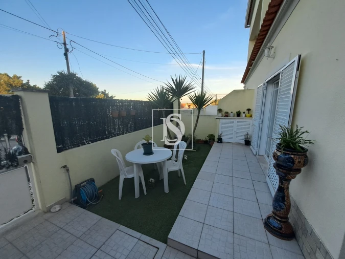 Moradia T3 para Venda em Quinta do Conde Foto 34