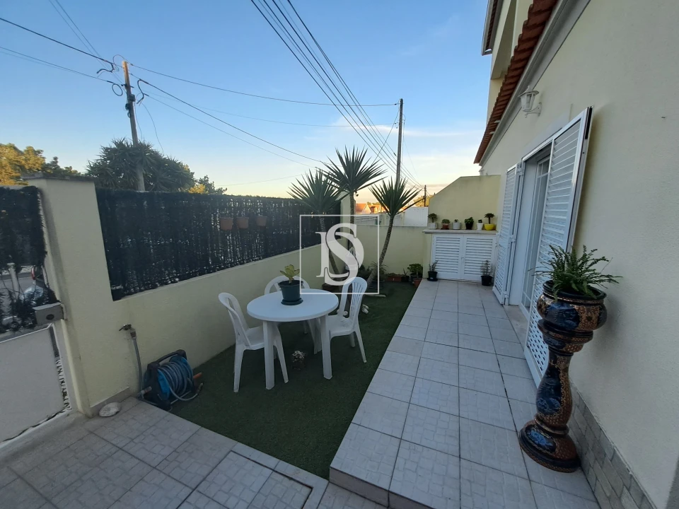Moradia T3 para Venda em Quinta do Conde Foto 34