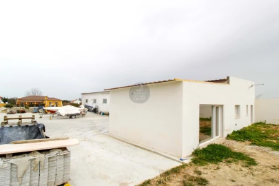 Moradia T4 para Venda em Achete, Azoia de Baixo e Póvoa de Santarém