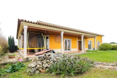 Moradia T4 para Venda em Achete, Azoia de Baixo e Póvoa de Santarém
