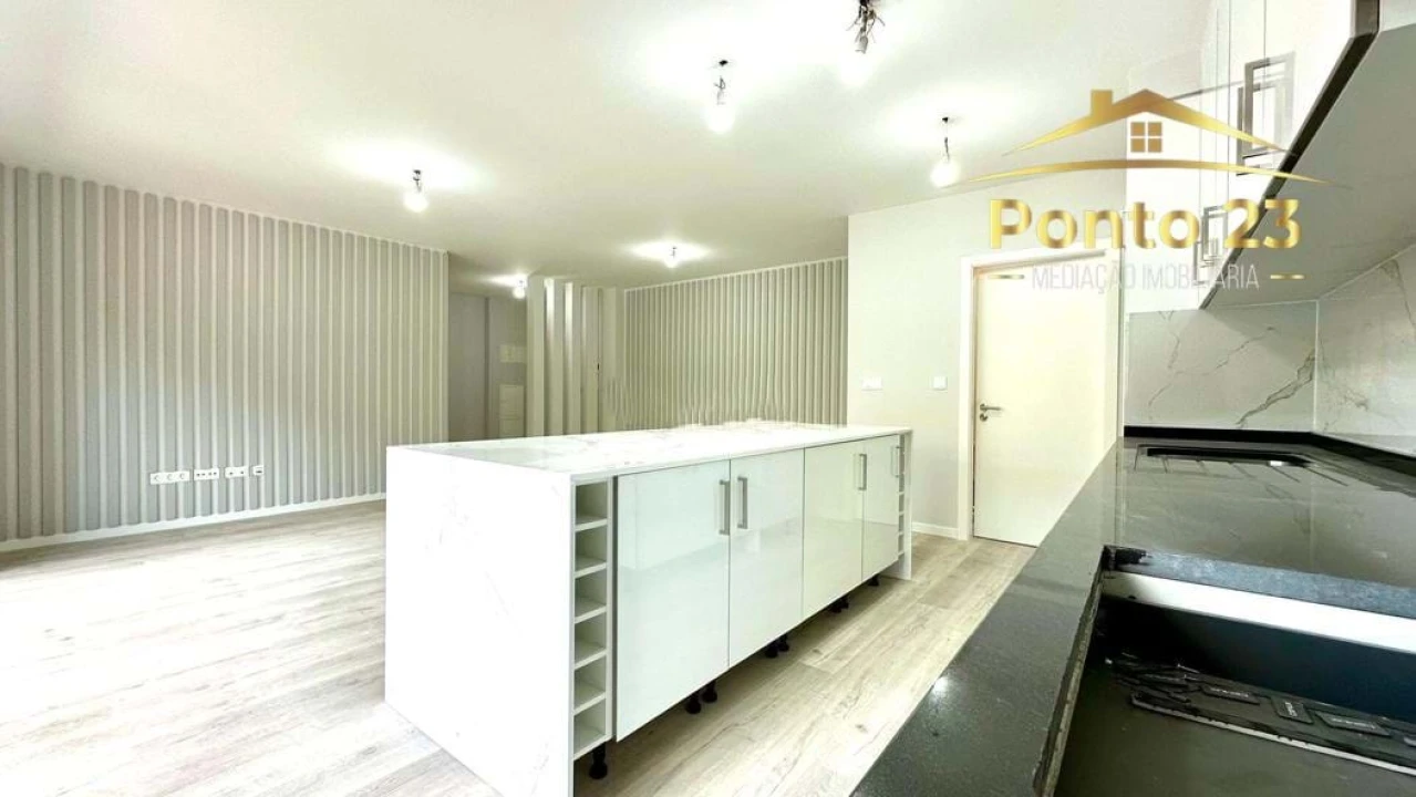 Apartamento T3 para Venda em Machico Foto 5