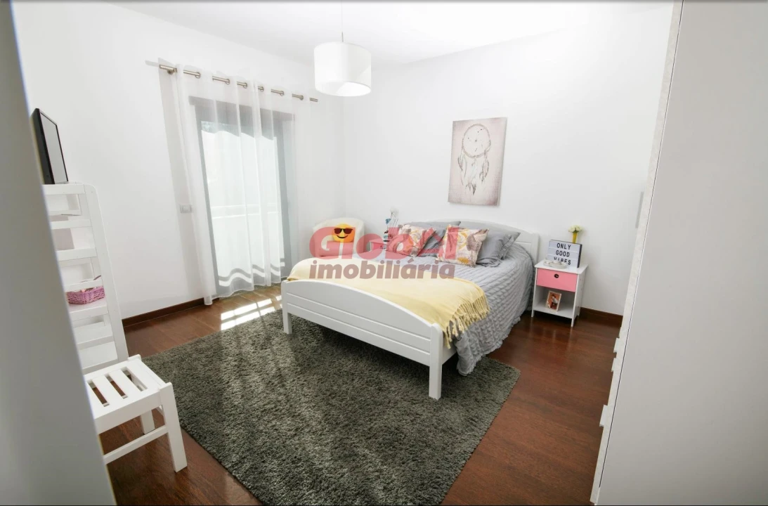 Moradia T4 para Venda em Rio de Loba Foto 12
