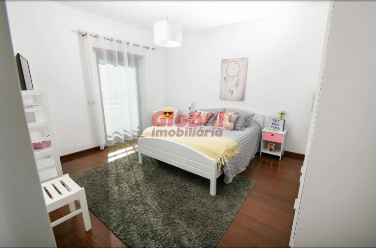 Moradia T4 para Venda em Rio de Loba Foto 12