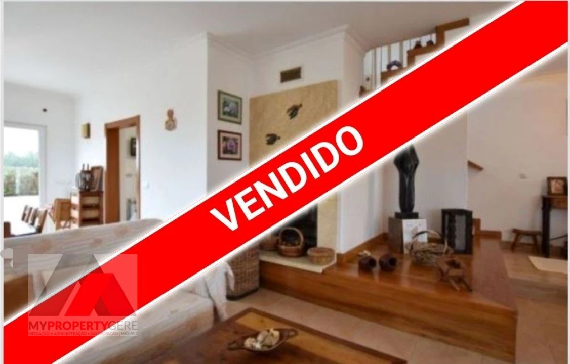 Moradia T3 para Venda em A dos Cunhados e Maceira Foto 1