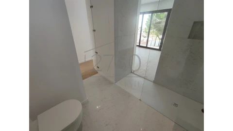 Moradia T3 para Venda em Alcabideche
