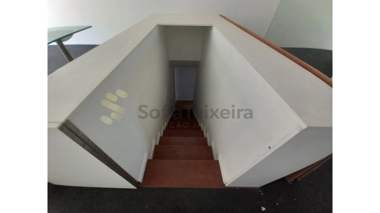 Loja para Venda em São João da Madeira Foto 6