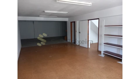 Loja para Venda em São João da Madeira