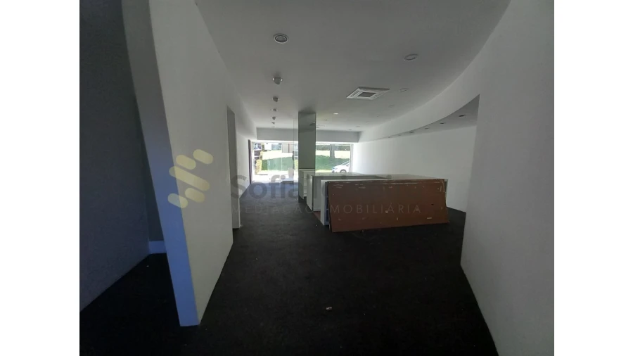 Loja para Venda em São João da Madeira Foto 7