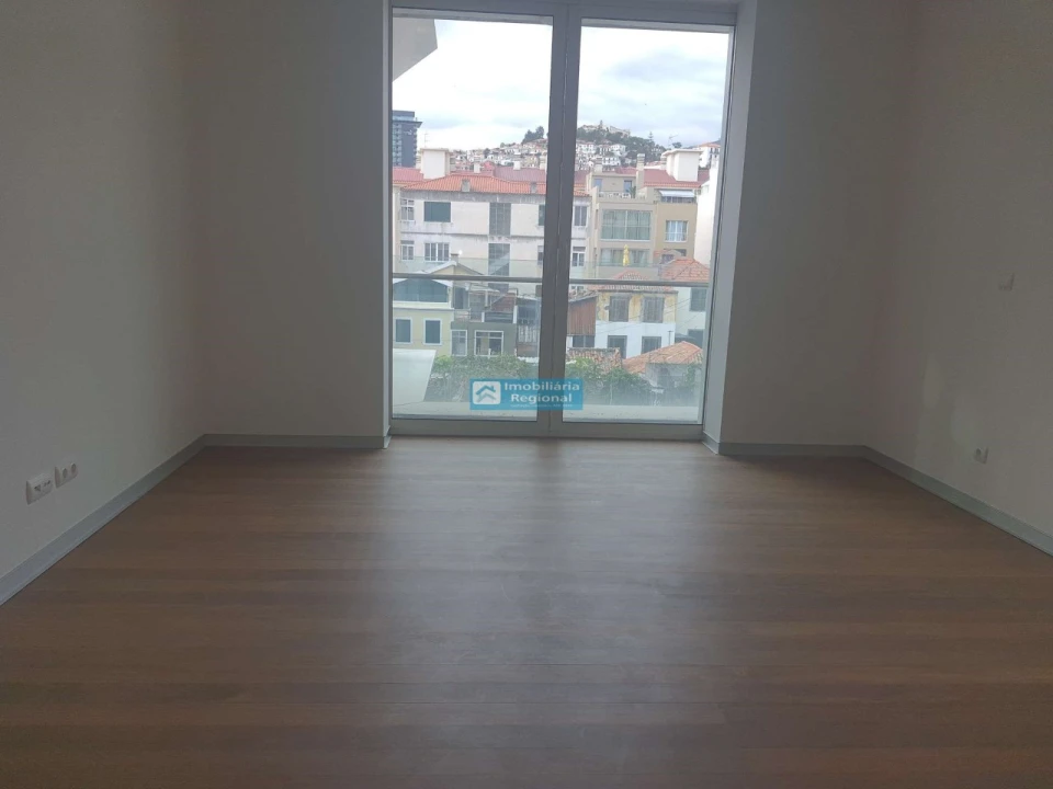 Apartamento T3 para Venda em Funchal (Se) Foto 24
