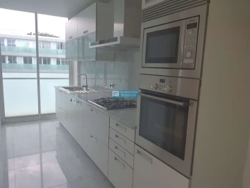 Apartamento T3 para Venda em Funchal (Se)