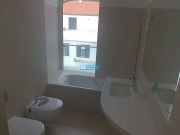 Apartamento T3 para Venda em Funchal (Se)