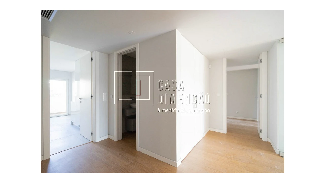 Apartamento T3 para Venda em Carcavelos e Parede Foto 3